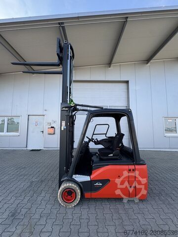 Chariot élévateur électrique à 3 roues Linde E20L + Ladegerät NEU 48120--EK