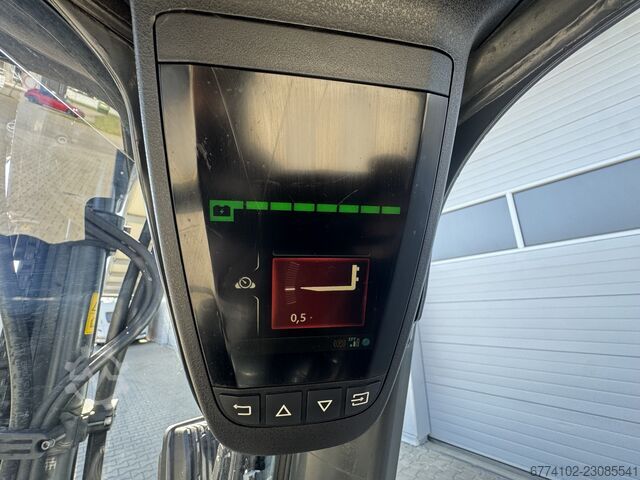 Chariot élévateur électrique à 3 roues Linde E18  + Ladegerät NEU 4850--EK