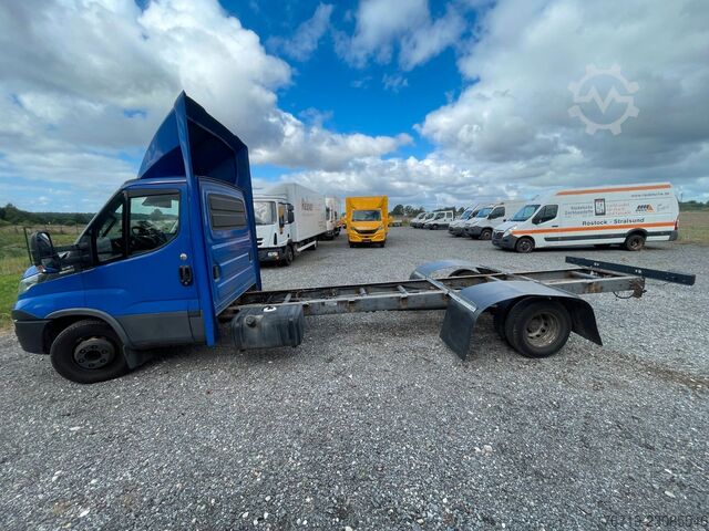 Telaio furgone IVECO 72C18 HiMatic,Fahrgestell,1.Hand