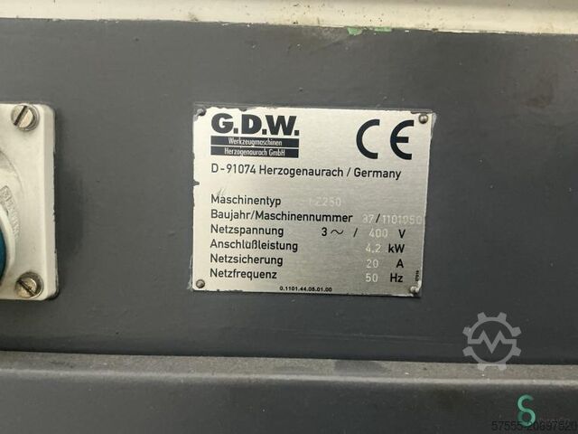 Horizontella svarvar GDW LZ250 1997 GDW LZ250