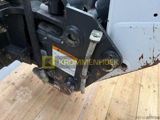 Loader Bobcat 725 S Graafarm