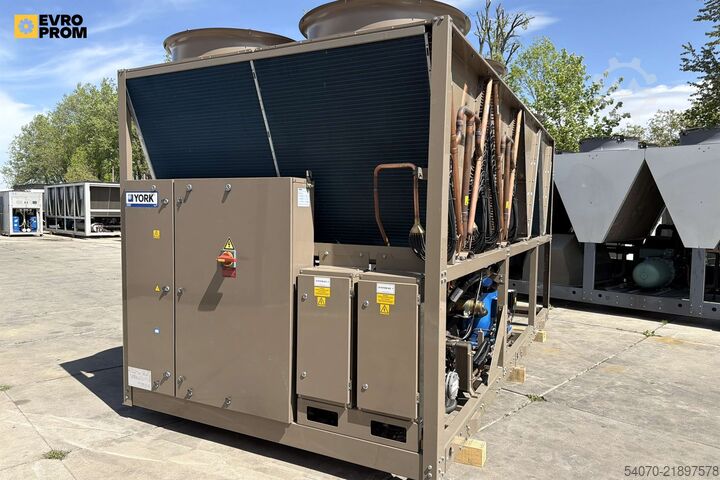 Chiller/ Pompa ciepła New Industrial Сhiller/Heat pump YORK 364/406 kW | With warranty