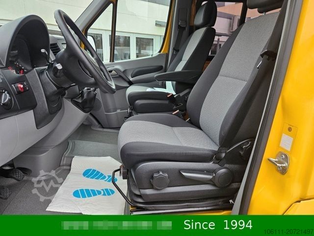 Minibus VOLKSWAGEN Crafter Kombi 35 mittel L2H1 Fensterbus Ahk.3,5t