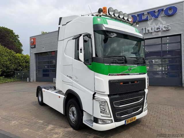 Standaard trekker Volvo FH 460 GLOBETROTTER / AIRCO/ STANDKACHEL/
