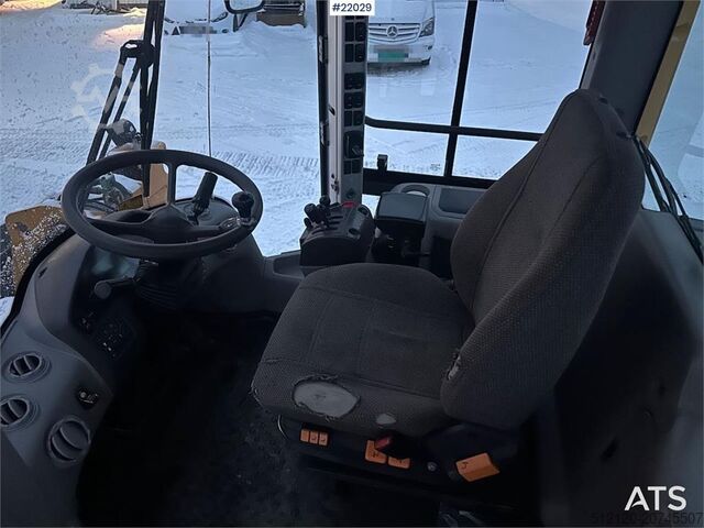 Wheel loader Volvo L70F wheel loader with/ winter and summer tires an