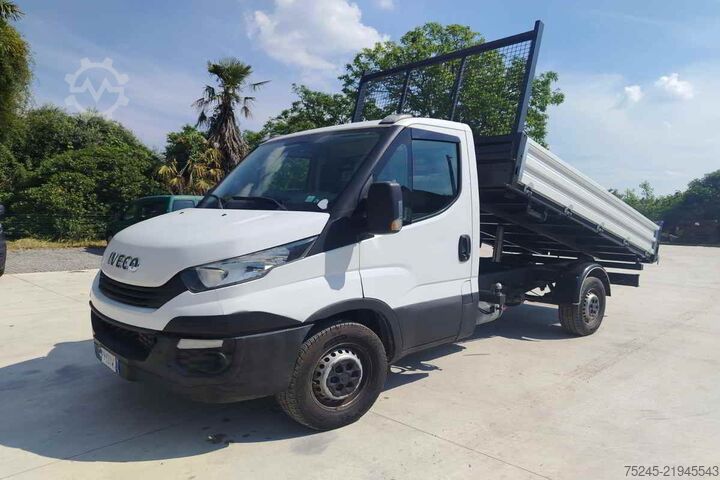 Furgón volquete trilateral Iveco DAILY 35 11 2.3 HPI RIBALTABILE