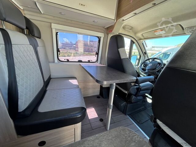 Caravan/camper Fiat Weinsberg Carabus 600 K 4 Posti Letto | Completamente Attrezzato