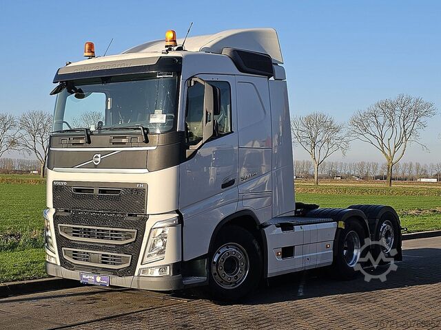 Standard-SZM VOLVO FH 500 6X2 STEERED PTO+HYDR
