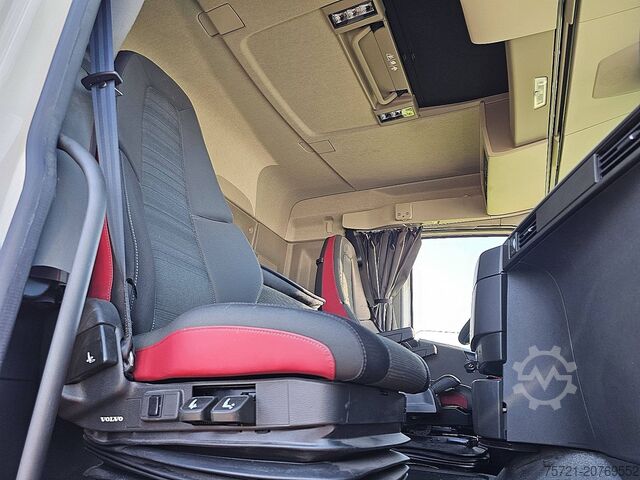 Standard-SZM VOLVO FH 500 6X2 STEERED PTO+HYDR