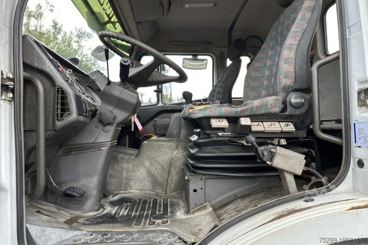 Driezijdige kipper Mercedes-Benz 1844 V8 4x4 Kipper / Swiss-Vehicle