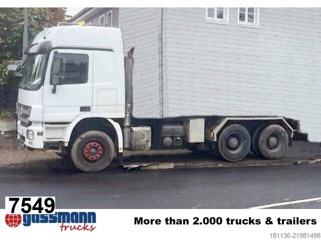 Standardowy ciągnik siodłowy Mercedes-Benz Actros 2646 LK 6x4