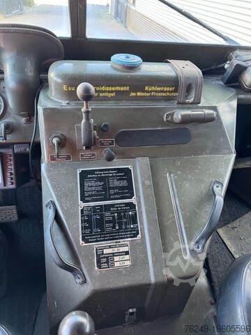 Unimog Mercedes-Benz 404s camping-car Unimog Mercedes-Benz 404s Camper