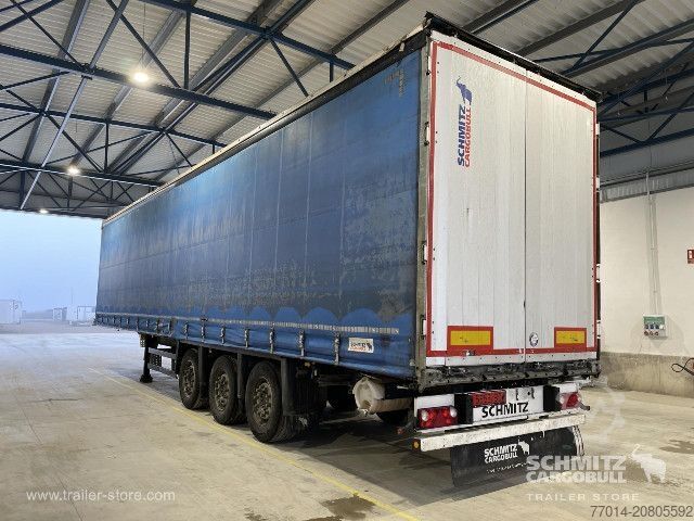 Nyitott ponyvás félpótkocsi Schmitz Cargobull Curtainsider Coil