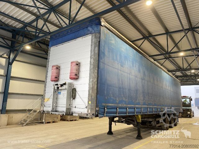Nyitott ponyvás félpótkocsi Schmitz Cargobull Curtainsider Coil