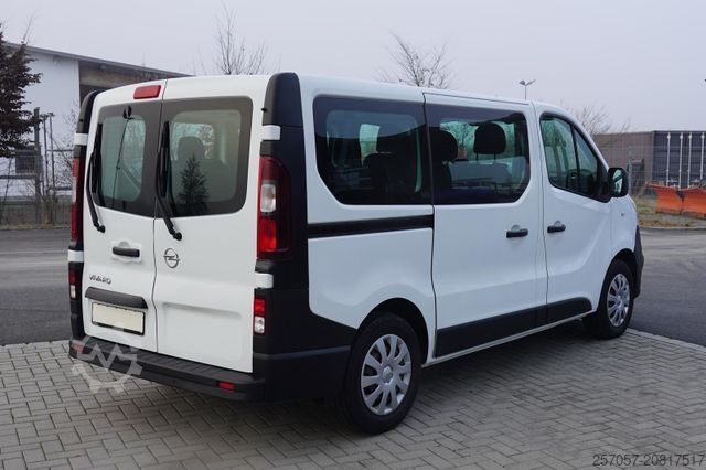 Minibus OPEL Vivaro B Combi L1H1 CDTI
