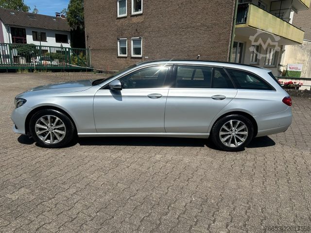 Minibüs MERCEDES-BENZ E 220d T Automatik 143kw * LED * Navi * Kamera