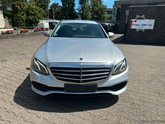Minibüs MERCEDES-BENZ E 220d T Automatik 143kw * LED * Navi * Kamera