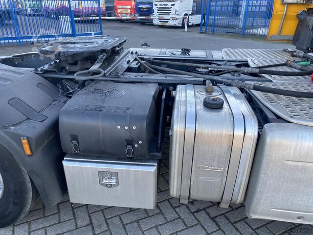 DAF XF 440 FT Spacecab / Euro 6 / Hollanda / PTO / Hidrolik Sistemler LT2195 DAF XF 440 FT Spacecab / Euro 6 / NL / PTO / Hydrau...
