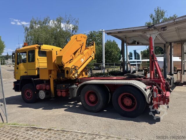 MAN mit Geländekran 15t MAN 25.502 6x4