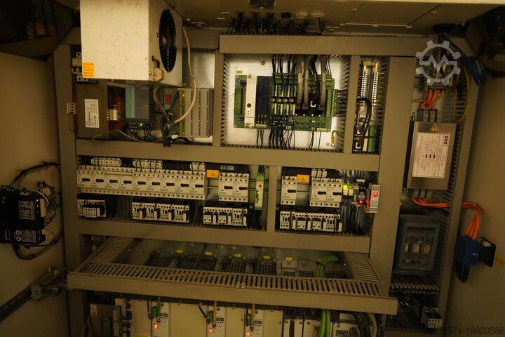 Centre d'usinage vertical Mikron VCE 1000 Pro