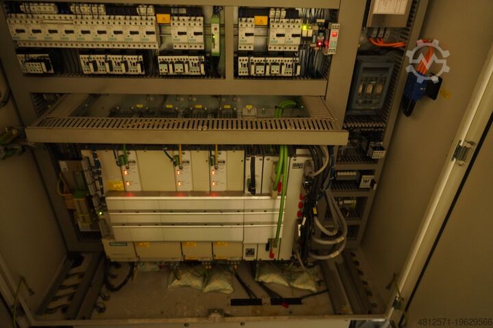 Centre d'usinage vertical Mikron VCE 1000 Pro