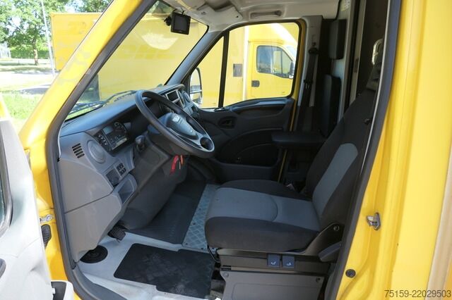 Vrachtwagen met bakwagen iveco Daily 35 S11 C30C AUTOMATIK KAMERA Regale LUFT DURCHGANG EURO-5 CoC