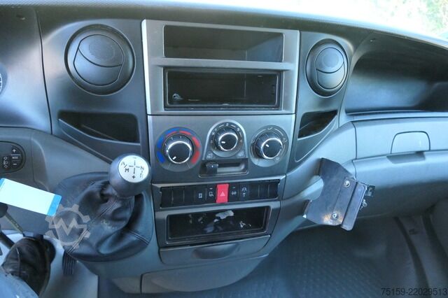 Fourgon tôlé iveco Daily 35 S11 C30C AUTOMATIK KAMERA Regale LUFT DURCHGANG EURO-5 CoC