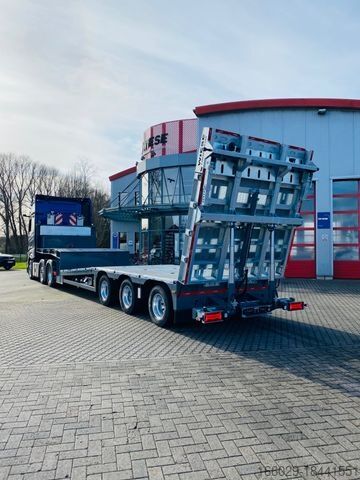 Dieplader oplegger Gabelstapler/Arbeitsbühnentransporter Klapprampe