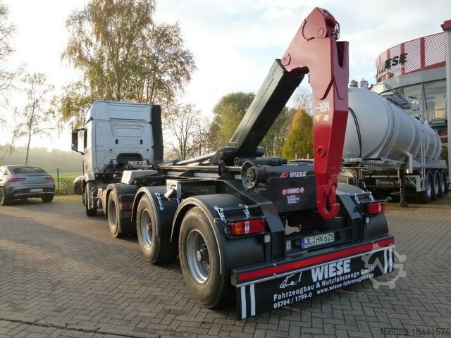 Naczepa z wymienną zabudową Auflieger Abrollkipper Hakenlift Agrarausführung
