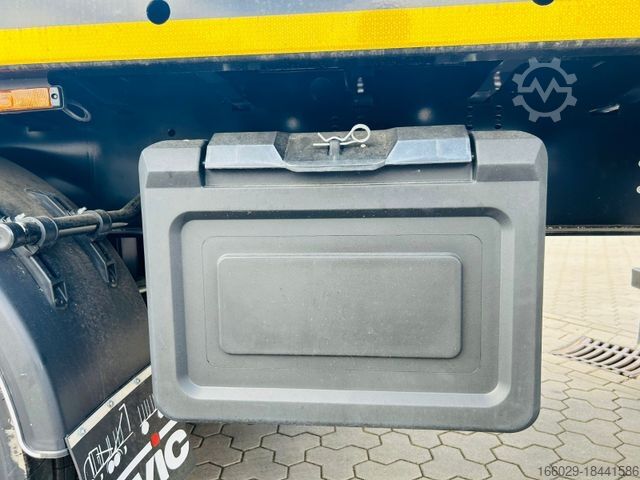 Rönkhordó félpótkocsi PAVIC 3-Achs Plattform-Auflieger/Leergew. ca. 7,1t