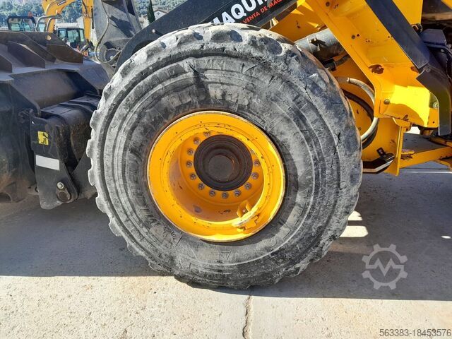 Cargadora sobre neumáticos JCB 457ZX