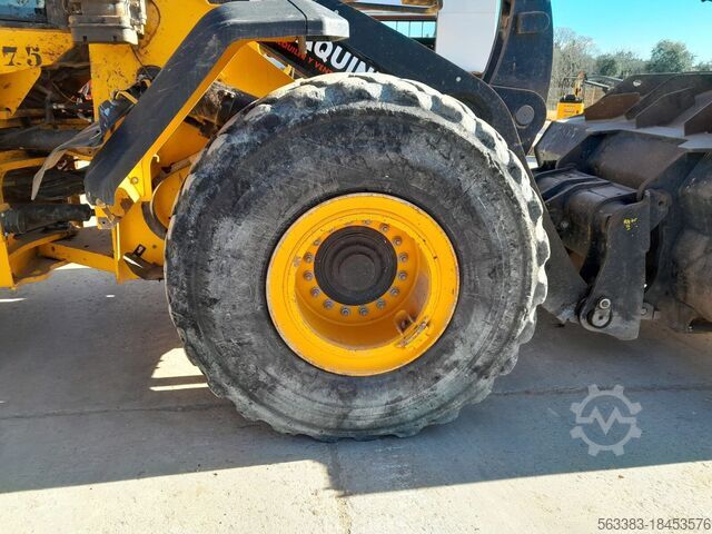 Cargadora sobre neumáticos JCB 457ZX