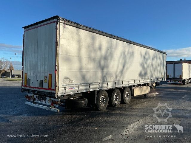 Open semitrailer with tarp Schmitz Cargobull Curtainsider Standard Faltwandtür rechts