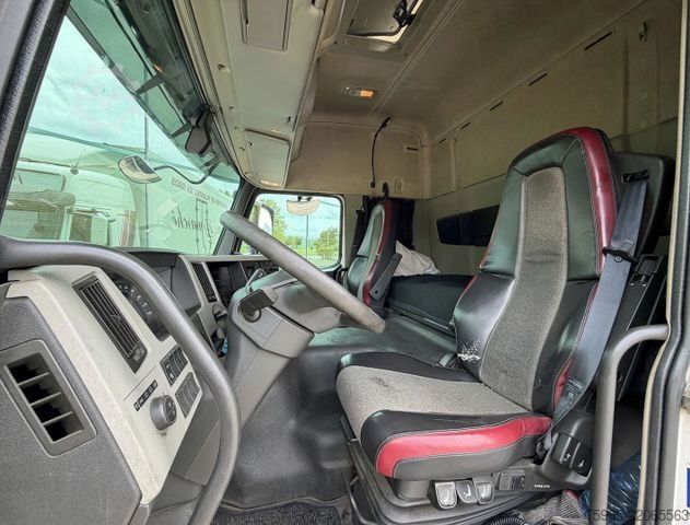 Koelwagen VOLVO FM 7 KARREN BAK THEO MULDER KOELING KACHEL LAADK