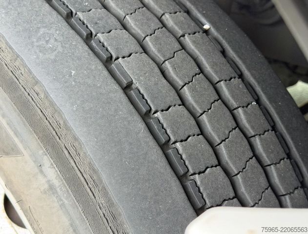 Koelwagen VOLVO FM 7 KARREN BAK THEO MULDER KOELING KACHEL LAADK