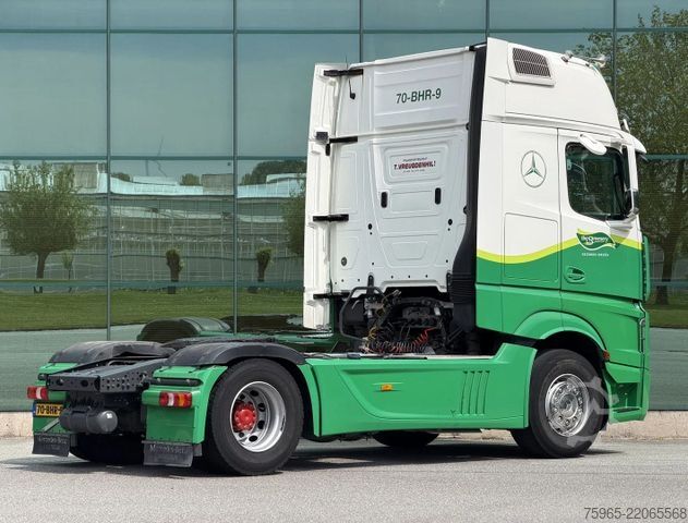 Tractora standard MERCEDES-BENZ Actros 1845 GIGA SPACE 2x TANK 615.000 KM TOP CO