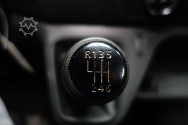 Kastenwagen NISSAN NV 400 L1 H1  Tüv Servic Neu Klima PDC