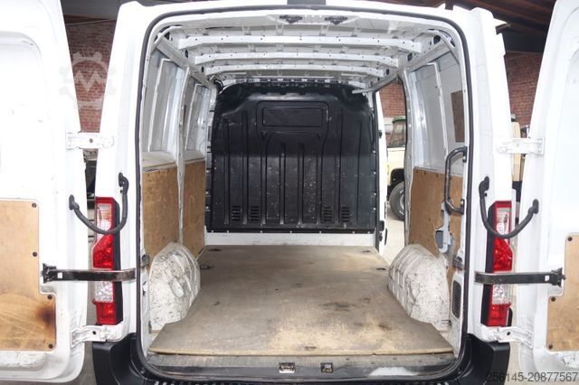 Kastenwagen NISSAN NV 400 L1 H1  Tüv Servic Neu Klima PDC