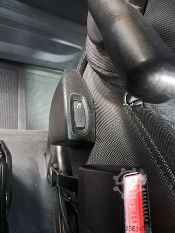 High top van OPEL Movano DoKa 6Sitze 3,5 AHK NaviKlimaTüvServicNeu