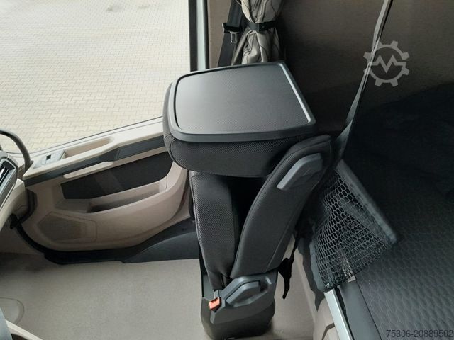 Standard nyergesvontató DAF XG 480 FT