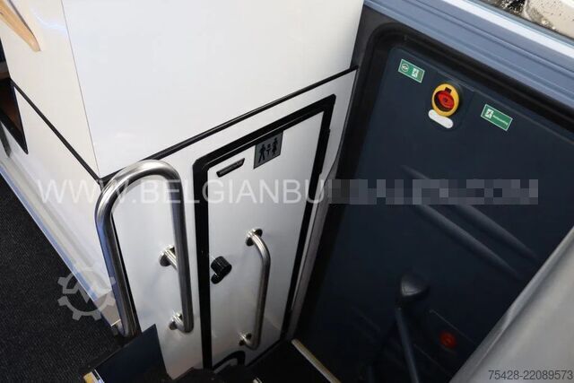 Autobus Neoplan Cityliner C / Euro 6 / Full option