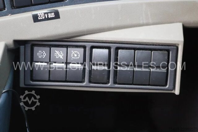 Autobus Neoplan Cityliner C / Euro 6 / Full option