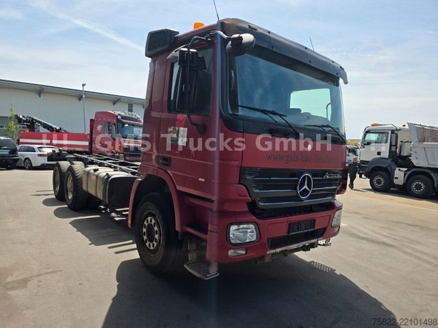 LKW-Fahrgestell MERCEDES-BENZ Actros 2641 / 6X4 / EPS 3 Pedal / German