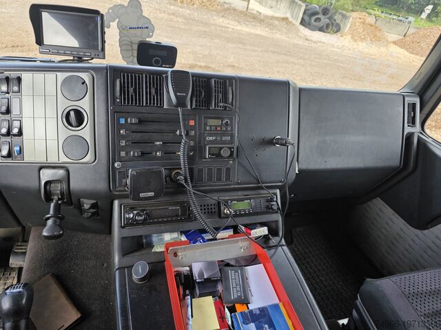 Hookloader MAN MAN 26 403 F2000 Abrollkipper Meille 6X4