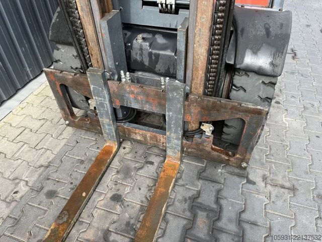 Empilhadeira diesel Linde H50D-02