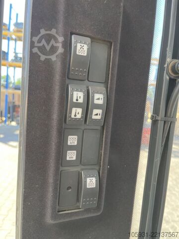 Empilhador retrátil Linde R14HD-01