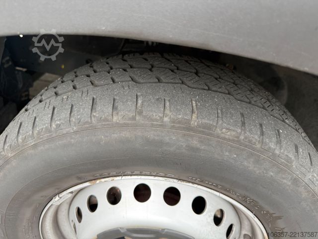 Furgone a tetto alto IVECO Daily 35S16V Klima, PDC,Tacho, AHK, RD 3520mm
