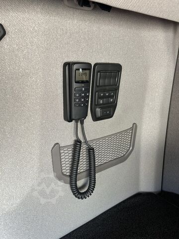 Standard-SZM Scania 590S V8 Highline / Retarder / Leder / Vol Lucht...