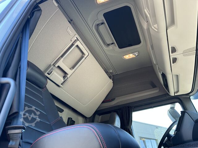 Standard-SZM Scania 590S V8 Highline / Retarder / Leder / Vol Lucht...