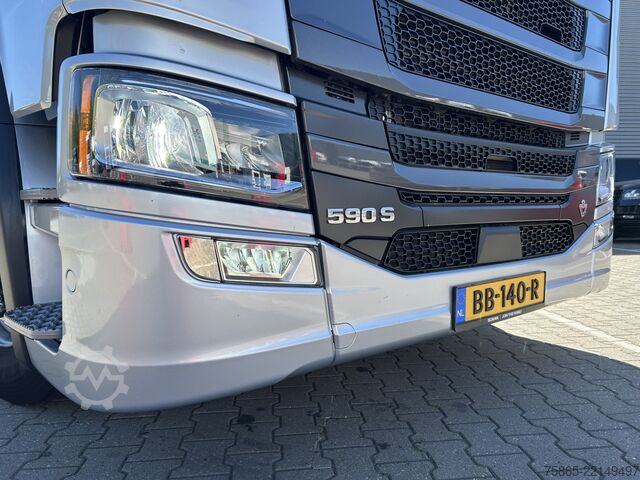 Standard-SZM Scania 590S V8 Highline / Retarder / Leder / Vol Lucht...